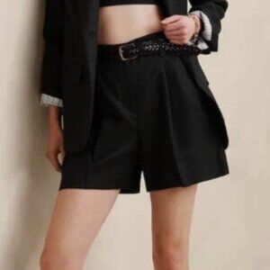 Banana Republic 100% Linen Shorts, NWT, Size 4